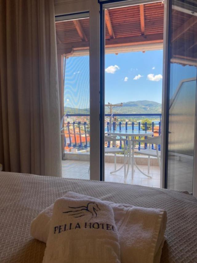 Pella Hotel - New Неос-Мармарас Екстер'єр фото