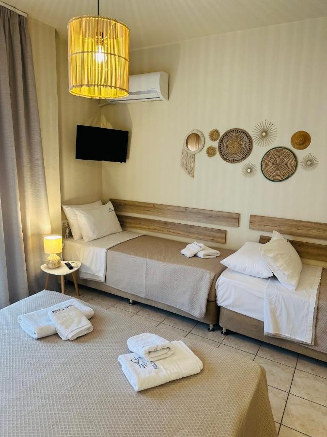 Pella Hotel - New Неос-Мармарас Екстер'єр фото